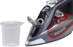 Black & Decker Ceramic Steam Iron, 2200W, 380ml, Grey - X2050-B5 - Image 6