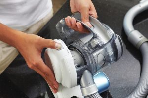 ⁦Black & Decker 14.4V Cordless Handheld Vacuum Cleaner, 560ml, Grey - PD1420LP-GB⁩ - الصورة ⁦10⁩