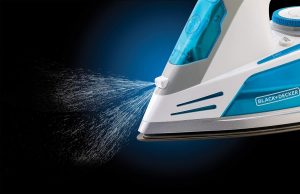 Black & Decker Ceramic Steam Iron, 2800W, 320ml, Blue - X2800-B5 - Image 4