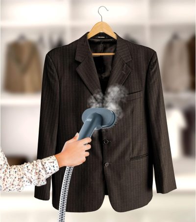 ⁦Black & Decker 1950W Vertical Steam Iron, 1.8L, Blue - GST1820-B5⁩ - الصورة ⁦3⁩