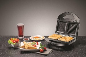 Black & Decker 2-Slice Non-Stick Sandwich Maker, 780W, Black - TS2120-B5 - Image 7