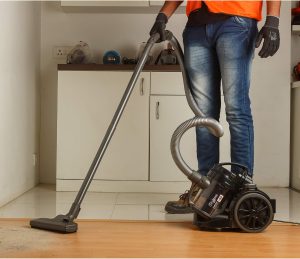 ⁦Black & Decker 1480W Bagless Cylinder Vacuum Cleaner, 2L, Black - VM1480-B5⁩ - الصورة ⁦9⁩