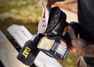 ماكينة صنفرة دائرية كاتربيلر، 18 فولت، 155 ملم، بدون بطارية وشاحن، أسود - DX42B - Image 3